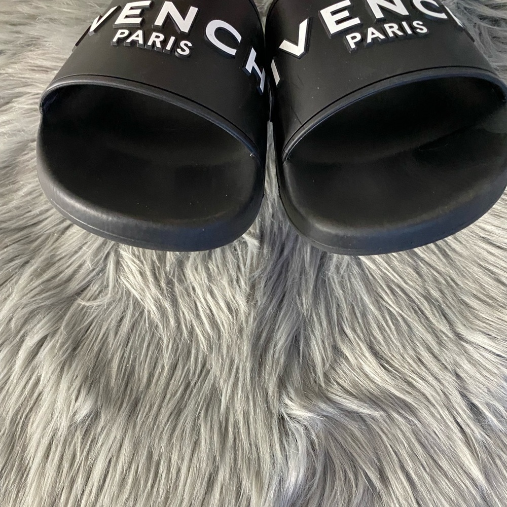 Authentic Givenchy Paris Rubber Slides Black/Whit… - image 4